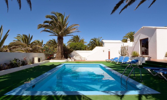 Nazaret House | Villa with Private Pool, Secluded Gardens, Sea View