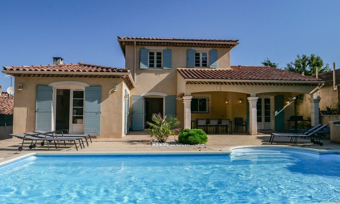 Bollene Villa | Villa with private pool and garden - Bollène Provence