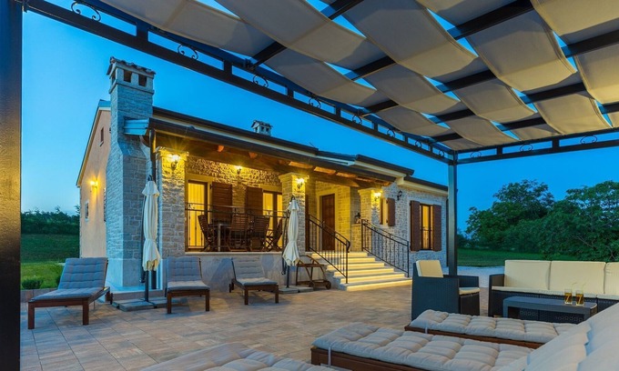 Heki Cabin | Villa with private pool in Istria, quiet location, large garden, terrace, BBQ