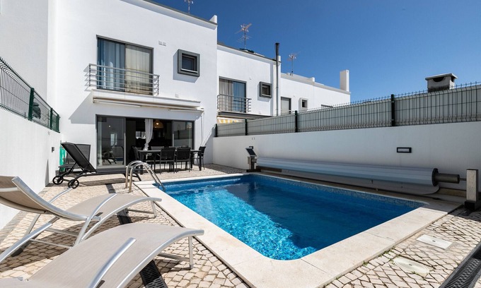 Manta Rota Ski Chalet | Villa with private pool 100m from the beach by ALGARVEMANTA (16V3)