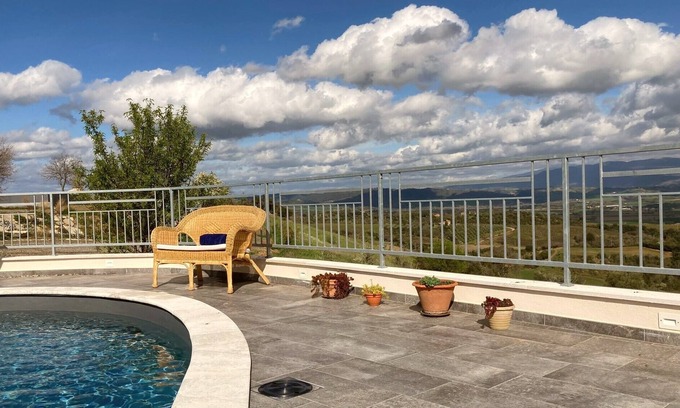 Grosseto Villa | Villa with Private Swimming Pool, Garden and Barbecue