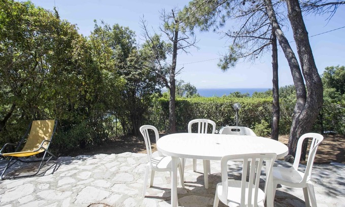 Biodola Villa | Villa with sea view on the road for Biodola Beach