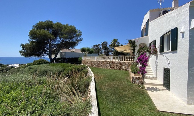 Binisafua Villa | Villa with sea views, 4 bedrooms, free WIFI