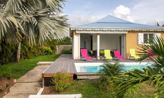 Saint-Francois Villa | Villa with wide private pool, quiet area, close to beaches & St-François center