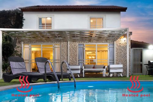 Eilat Villa | Villa Yotam 4BR Heated pool וילה יותם 4 חדרי שינה בריכה מחוממת