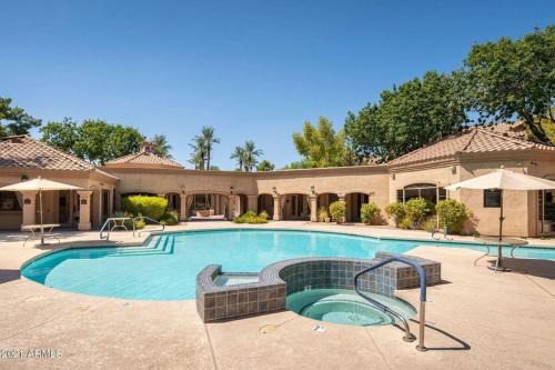 North Scottsdale Apartment | Villa Zen condo