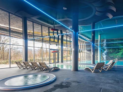 Szklarska Poreba Apartment | Villa6 Szklarska Poręba- budynek główny hotelu -widok na góry-duże tarasy