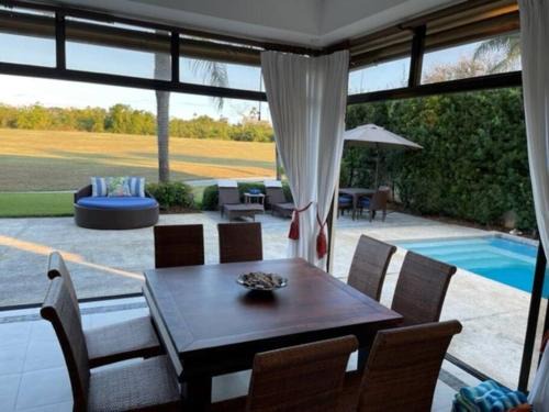 Juan Dolio Villa | VillaFV GuavaBerry-JuanDolio-4BR-6Bds-12Pax-AC-WiFi-BBQ-GolfView