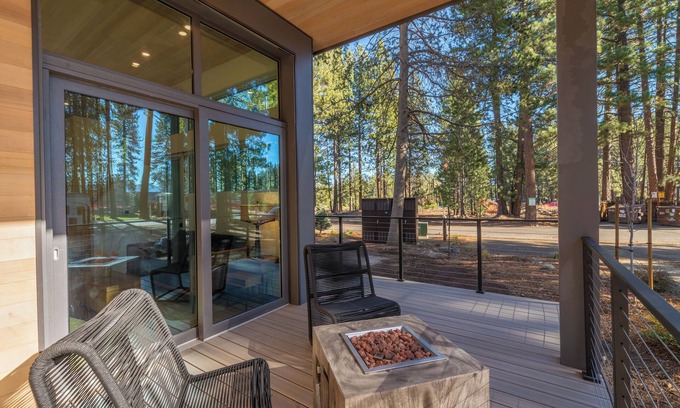 Truckee Cabin | Village Camp Truckee