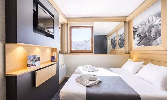 Val-d'Isere Apartment | Village Club MMV Les Brévières * - Family Mini-Suite 5 People - full board