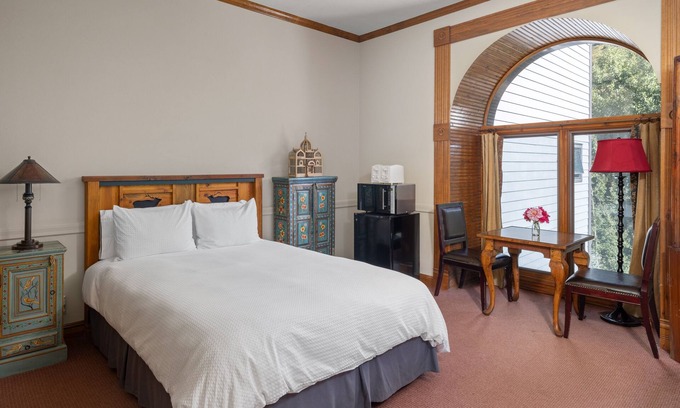Telluride Apartment | Village Hideaway, Telluride convenience steps to skiing and downtown!