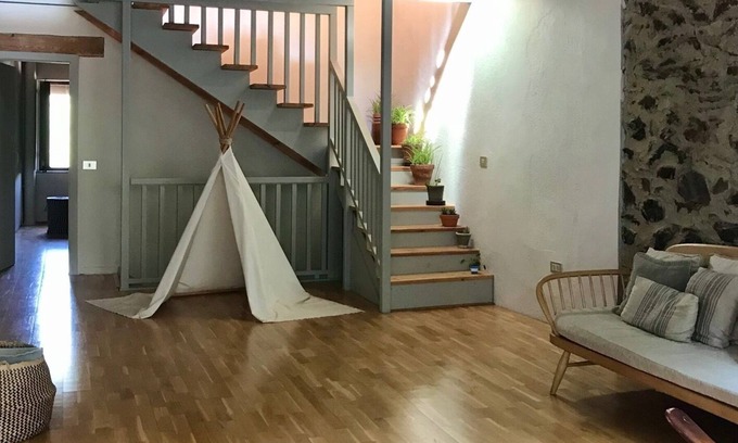 Sant Julia del Llor I Bonmat House | Village house in nature