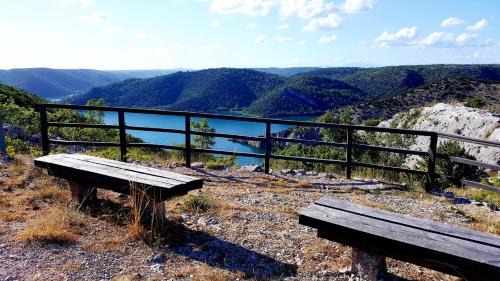 Sibenik House | Village House Fafarinka - close to Krka National Park
