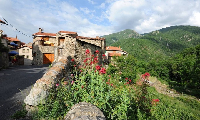 Py House | Village house with terrace and charm classified 3 stars in PY