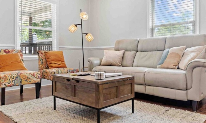 Parker House | ~Village Inn~ Walk to Village of W Gvl, 2mi to DT
