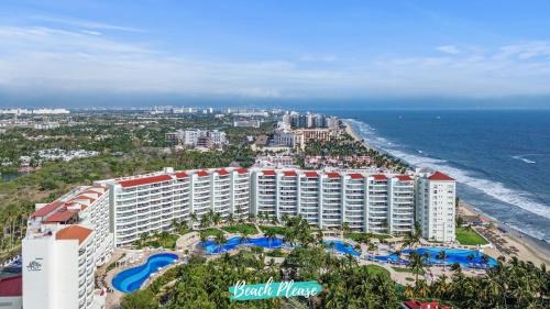 Nuevo Vallarta Apartment | Villamagna - Beachfront Retreat with Oceanviews