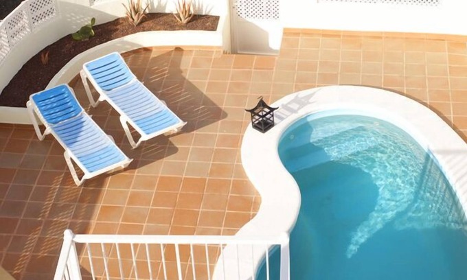 Corralejo Ski Chalet | VILLAS 20 METERS FROM THE SEA OF THE SEA, WITH PRIVATE POOL.