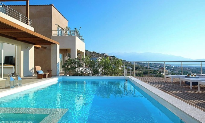 Kokkinon Khorion Villa | Villas Apoi & Alai | Luxury, private pools & seaview