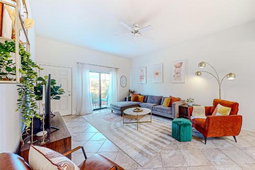 Palm Springs Apartment | Villas de las Flores Permit #68338