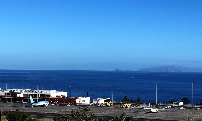 Santa Cruz Ski Chalet | Villas Madalena - Excelent House T2 Sea View and Wi-fi