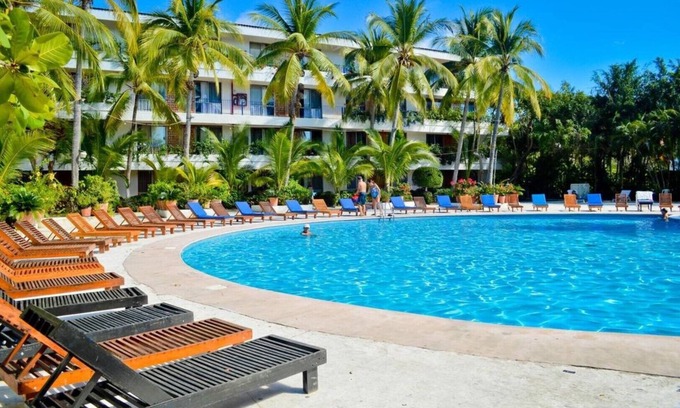 Ixtapa Hotel | Villas Paraiso Hotel/Room 13