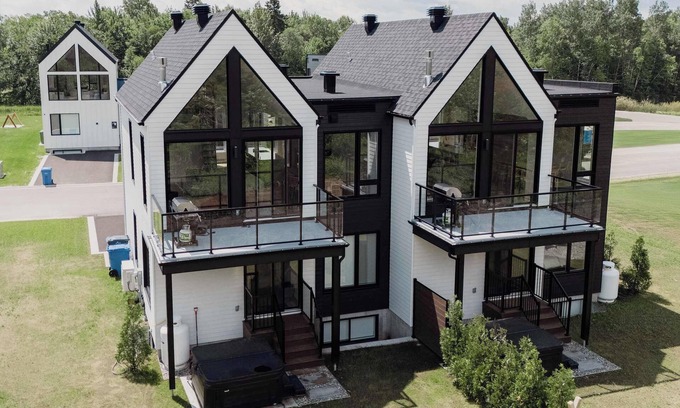 Beaupre Ski Chalet | Villas Perspectives Spa and Mountain