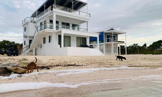 San Pedro Resort | Villas Secreta Beachfront Resort