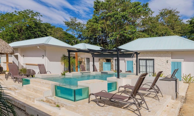 Rio Seco Villa | Villas VR Beachwalk Avellanas