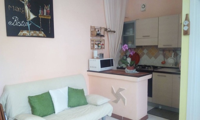 Villasimius House | Villasimius, air conditioning and pool. CIN code it039007b100000000