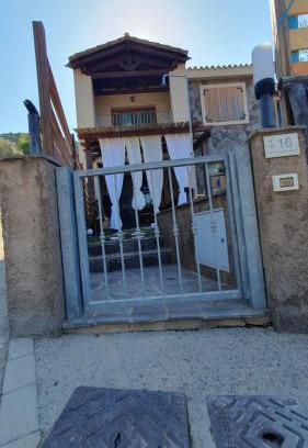 Chia House | VillaVittoria
