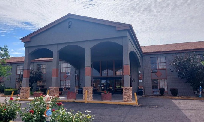 Grand Junction Hotel | Ville 718