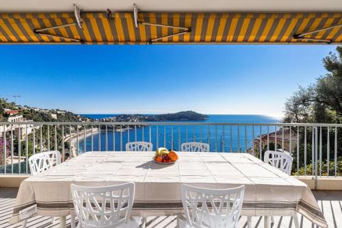 Villefranche-sur-Mer Apartment | Villefranche Sur Mer:Appartement-villa, Vue mer, jardin, parking.