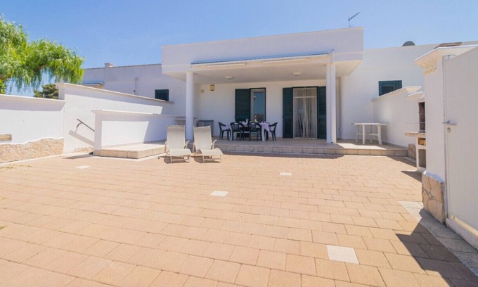 Marina di Pescoluse Ski Chalet | Villetta 3 bedrooms, veranda, near the beach in Pescoluse m609
