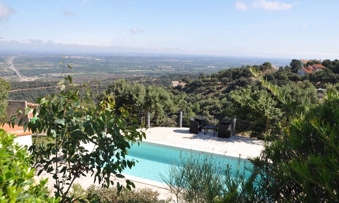 Le Boulou Villa | Villla mountain with swimming pool, beautiful sea views