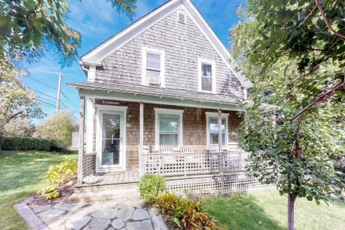 Oak Bluffs House | Vineyard Haven