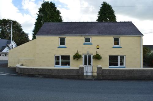 Saundersfoot House | Vineyard Vale Cottage