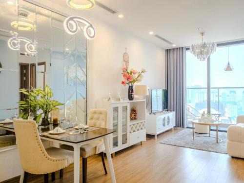 My Đinh Apartment | Vinhomes Skylake Phạm Hùng Hà Nội Jenny Apartment