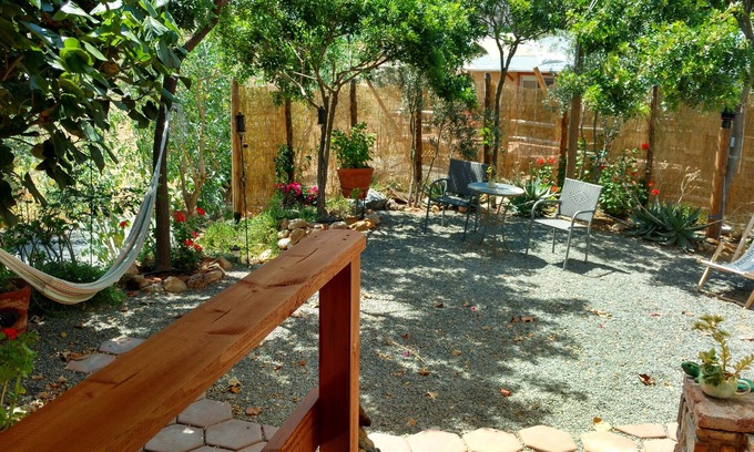Valle de Guadalupe Bed & Breakfast | Vinofilia Wine Country Inn