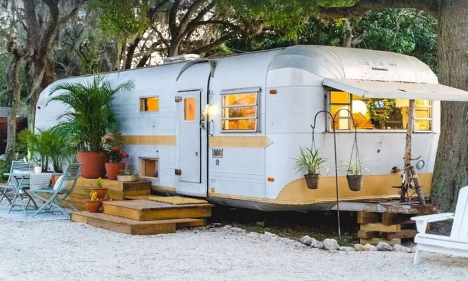 Bradenton Cabin | Vintage '71 Airstream - Pool, Spa, Slide & Beaches