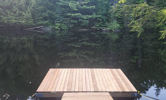 Bracebridge Cottage | Vintage Boho River-Front Cottage in Muskoka