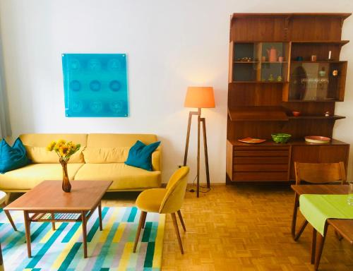 Neulerchenfeld Apartment | Vintage Design Apartment