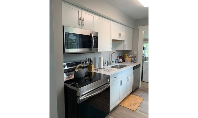 Bedford House | Vintage home w/all modern updates!