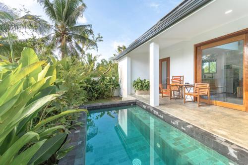 Catangnan Cabin | Vintana Villa