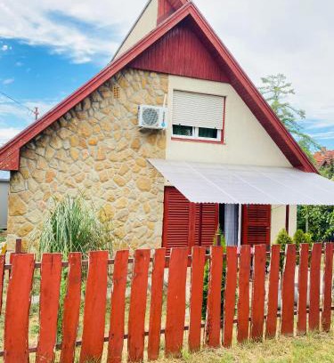 Siofok-Szabadifurdo House | Violet Holiday’s House
