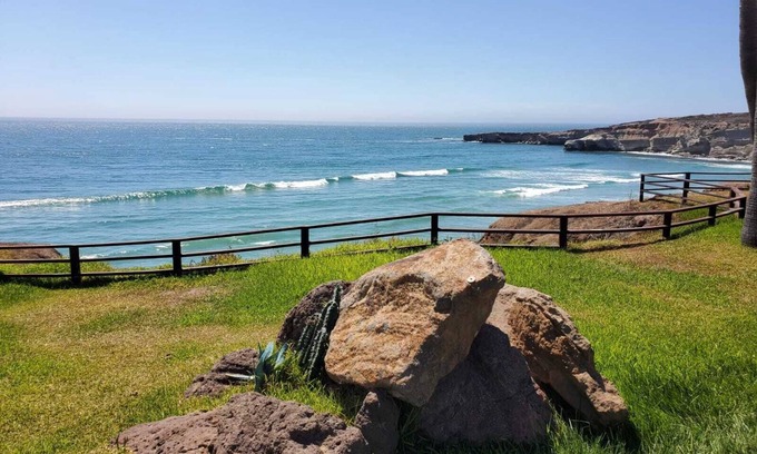 Primo Tapia House | vip beach house and pool access