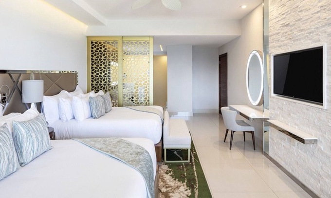 Rancho Cerro Colorado Resort | VIP Member Access💎Split-Level✨3BR Beachfront Luxury🏝️Private Terrace & Hammock