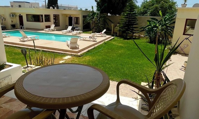 La Fayette Apartment | VIP poolside accommodation