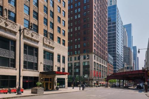 Downtown Chicago Hotel | Virgin Hotels Chicago