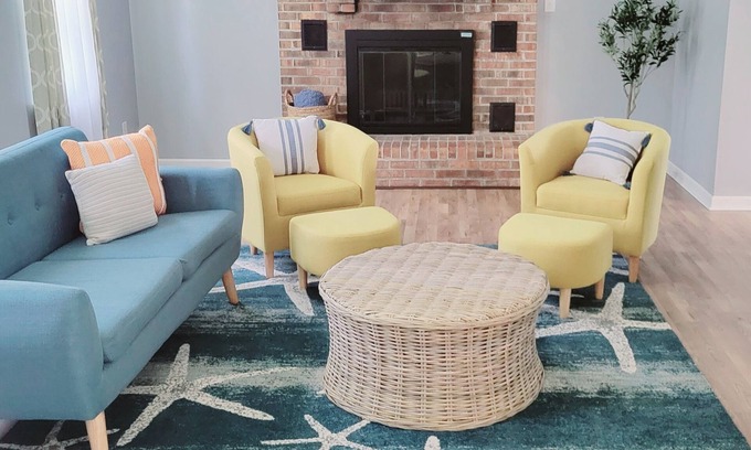 Northwest House | Virginia Retreat Home close to Town Center