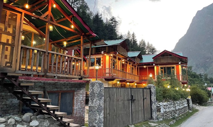 Banjar Hotel | Virman Hillside Resort